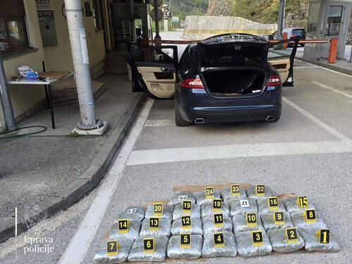 Na Šćepan Polju pao sa 25 kilograma marihuane