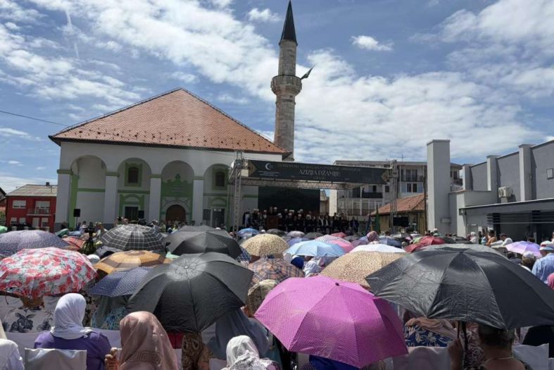 Na sjeveru BiH otvorena nova džamija: Prisustvovao veliki broj vjernika