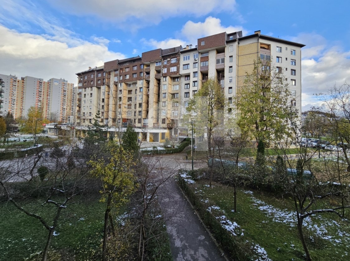 Na Teheranskom trgu u Sarajevu pronađeno tijelo muškarca