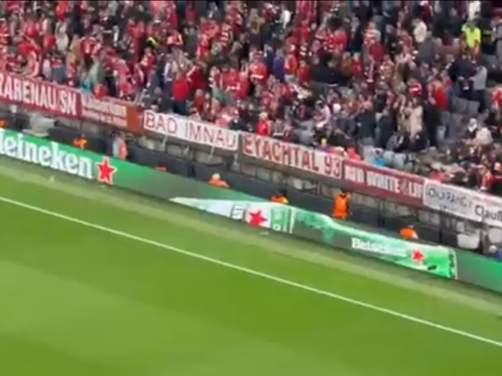 Na tribinama Allianz Arene se ukazao transparent navijača iz BiH