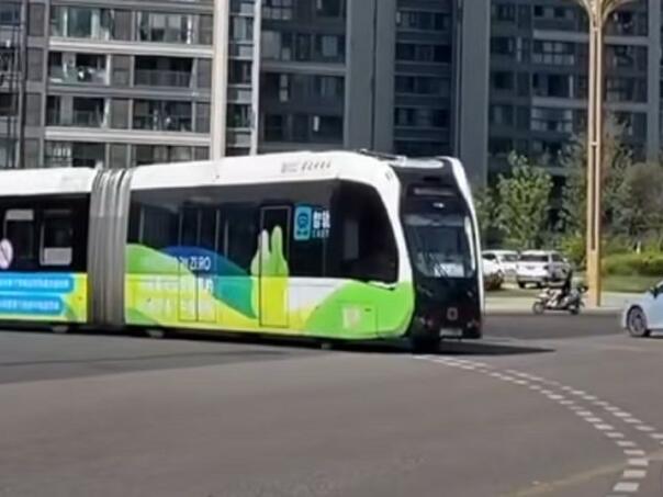 Na ulice Banja Luke stiže "tramvaj", ali bez šina