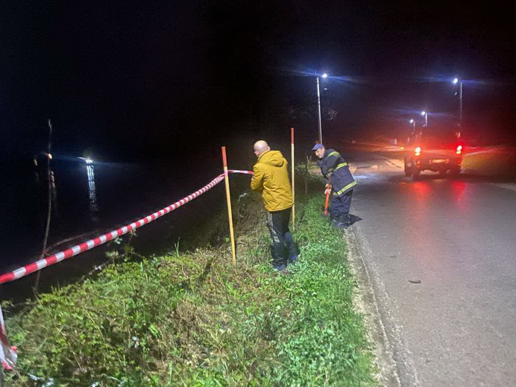 Nabujali vodotoci u Sanskom Mostu, nadležne službe na terenu