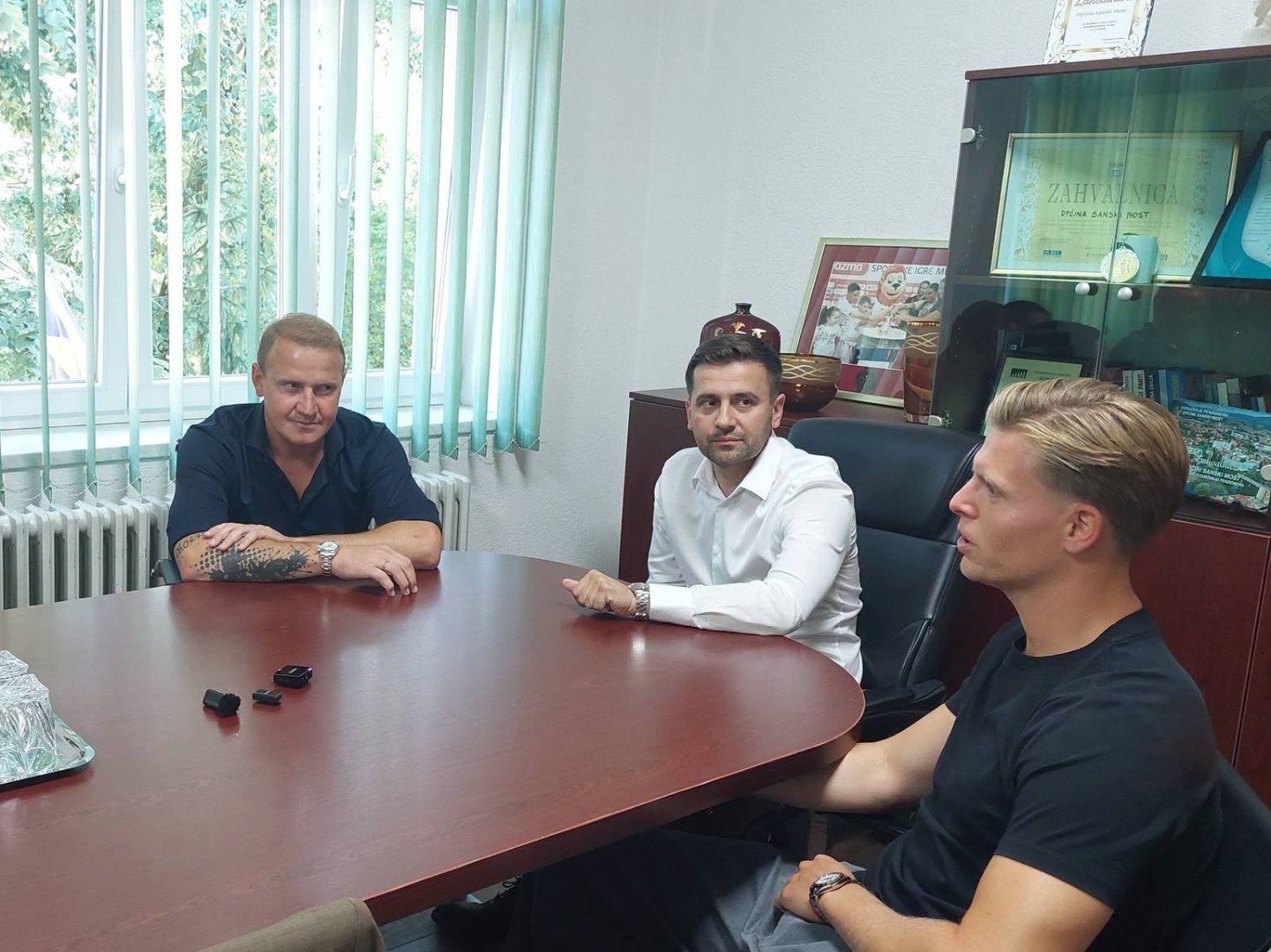 Načelnik Seferović ugostio Dženisa Burnića, večeras veliki doček Zmaja