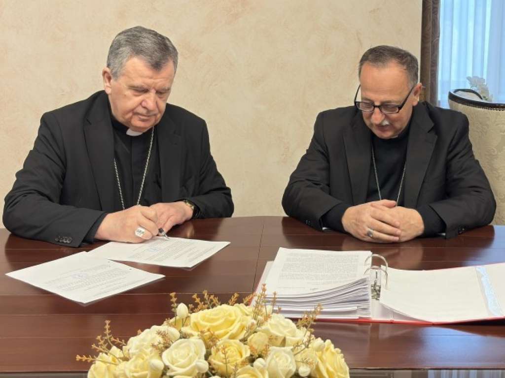 Nadbiskup Vukšić i biskup Relota obavili primopredaju arhiva i inventara