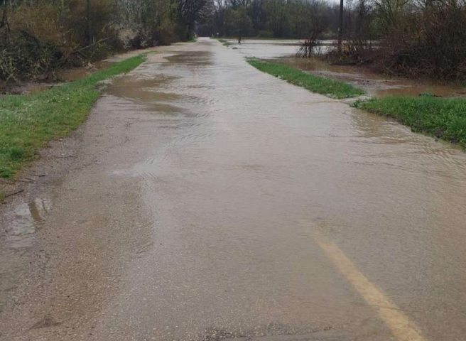 Nadležne službe u pripravnosti zbog porasta vodostaja i plavljenja u Brčkom