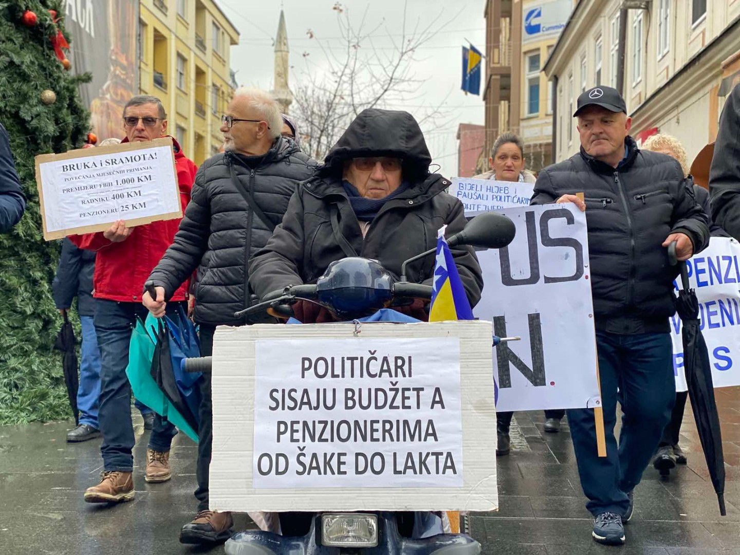 Najavljen novi protest penzionera u Tuzli zbog niskih penzija