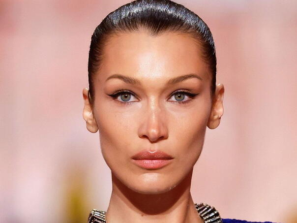 Najljepša žena svijeta se vratila: Omiljeni ljetnji dezen stoji joj savršeno