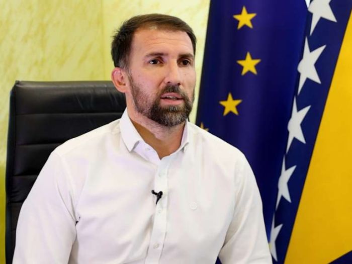 Naknade roditeljima njegovateljima u FBiH povećane na 1.027 KM