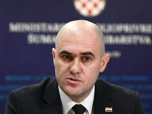 Nakon ostavke: Dabro se vraća u Hrvatski sabor, neće biti izbačen iz stranke