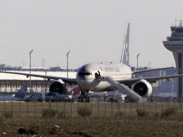 Napad Huta paralisao aerodrom u Rijadu: Otkazana većina letova