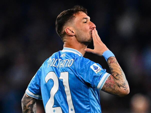 Napoli u derbiju pobijedio Milan i udaljio ga od titule