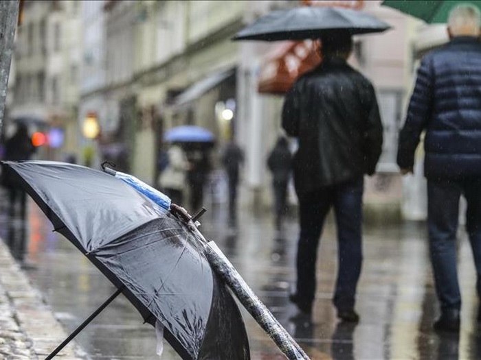 Narednih dana pretežno oblačno vrijeme sa kišom i pljuskovima
