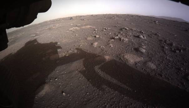 NASA-in rover s Marsa poslao prve fotografije u boji