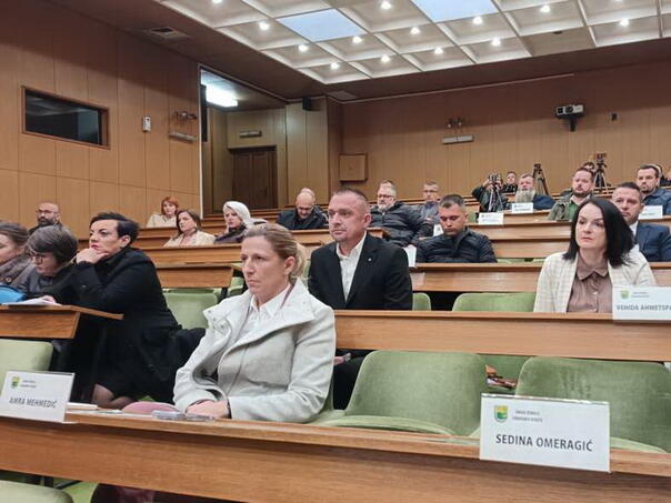 Nastavak sjednice GV Zenica o grijanju opet zakazan bez poziva medijima i novinarima