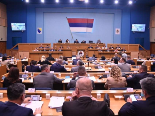 Nastavak sjednice NSRS, povećan zakonski rok za reklamacije kupljenih proizvoda sa 6 na 12 mjeseci