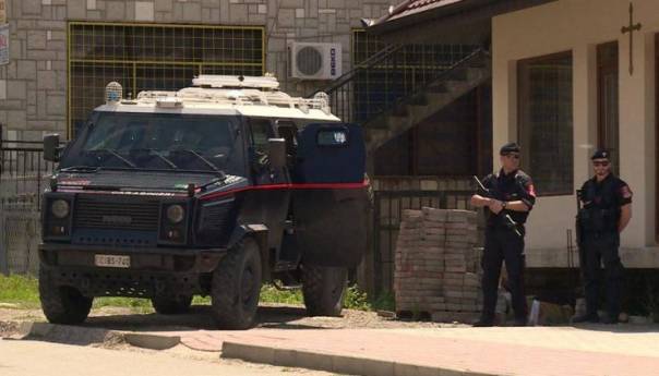 NATO raspoređuje rezerve na Kosovu