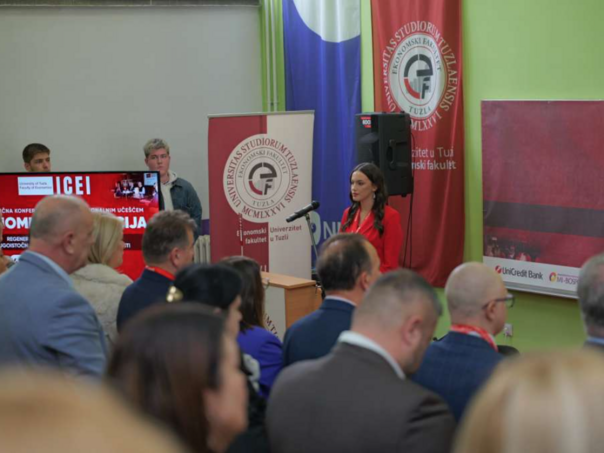 Naučnici regiona na konferenciji u Tuzli, u fokusu održiva konkurentnost