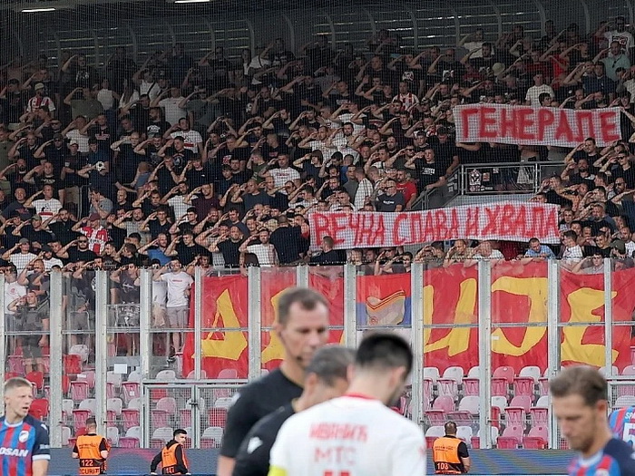Navijači Crvene zvezde skandirali ime ratnog zločinca Ratka Mladića