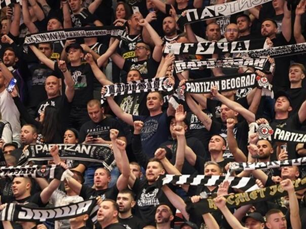 Navijaču Partizana pozlilo tokom meča u Beogradu, ubrzo preminuo