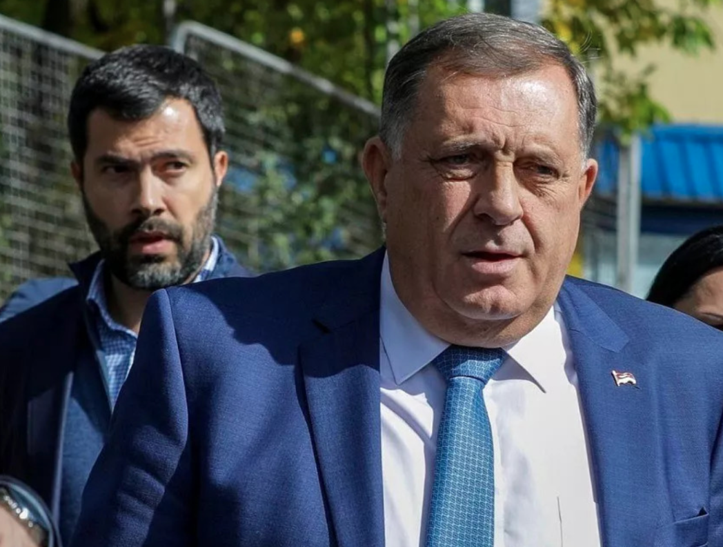 Ne vjeruje nikome: Dodik ovlastio sina da potpisuje akte SNSD-a