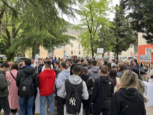 Nekoliko stotina maturanata posjetilo Univerzitet 'Džemal Bijedić' u Mostaru