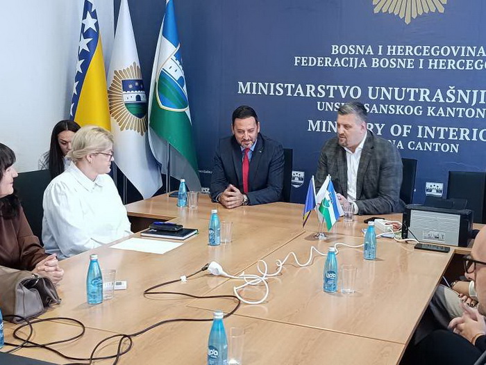 Nema više čekanja u redovima: USK i IDDEEA građanima omogućili novu e-uslugu
