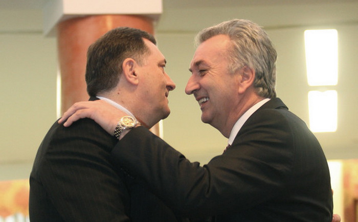Nenaučene lekcije i konačni krah opozicije u RS