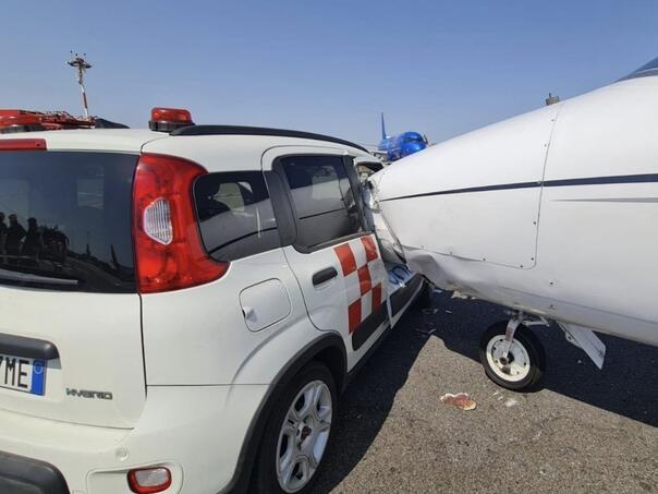 Neobična nesreća u Milanu: Fiat Panda udarila u poslovni avion