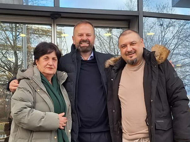 Nerminu Muharemu punica donirala bubreg, dobio novu šansu za život