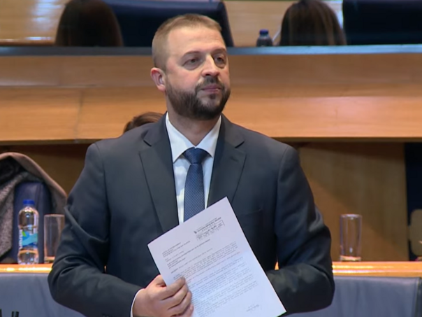 Nešković i Vuković napustili sjednicu, pauza pola sata