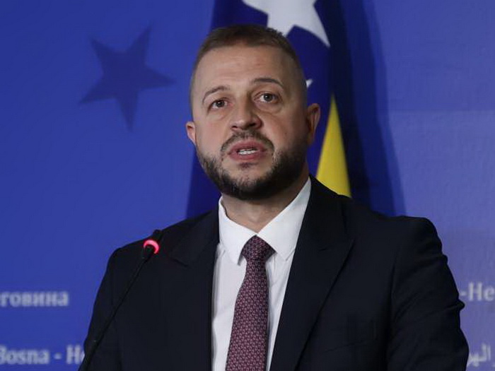 Nešković: SNSD vrijeđa inteligenciju stanovnika RS, novi trik sa akcizama