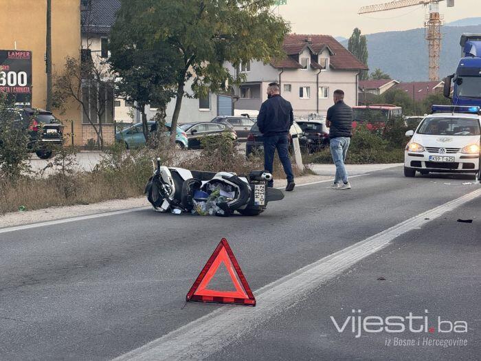 Nesreća na Stupu: Automobil udario dostavljača hrane