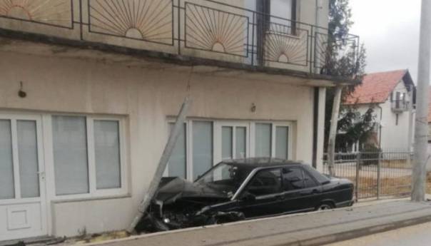 Nesreća u Tomislavgradu: Autom udario u kuću