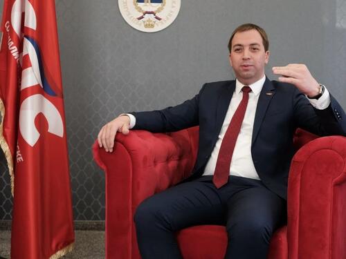 Selak pisao "kako Srbin može da glasa za Studente", sada je obrisao objave