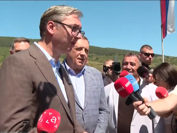 Neugodan trenutak za Dodika: Vučić ga ispravljao u Čipuljiću