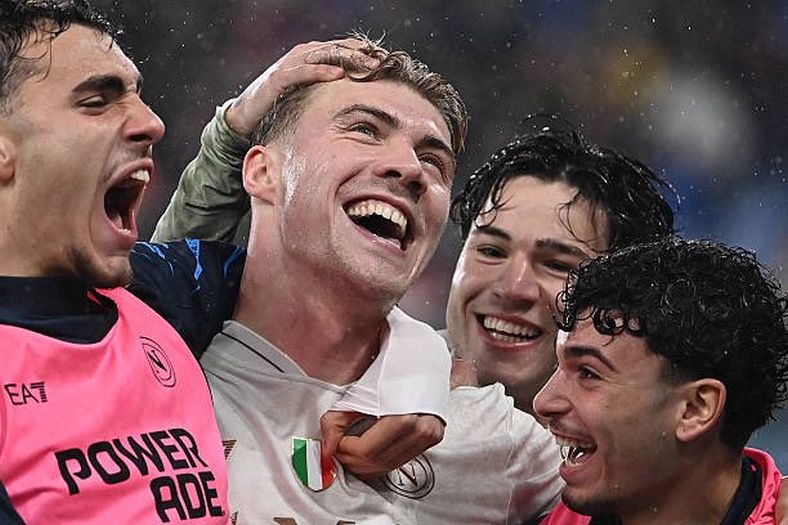 Nevjerovatna pobjeda Napolija sa igračem manje u 95. minuti