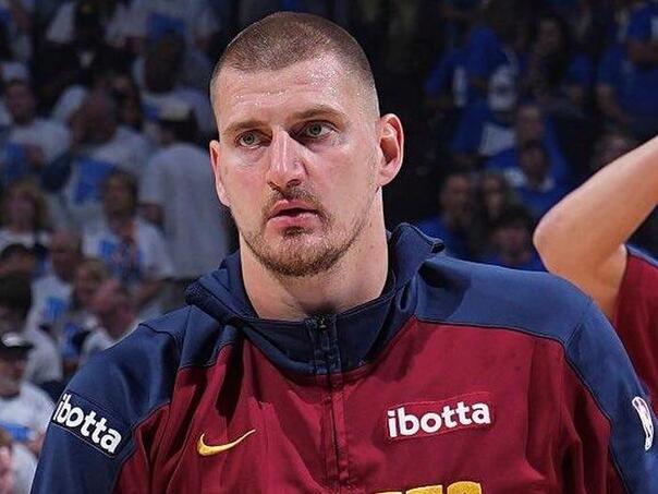 Nevjerovatni Jokić pretekao Michaela Jordana