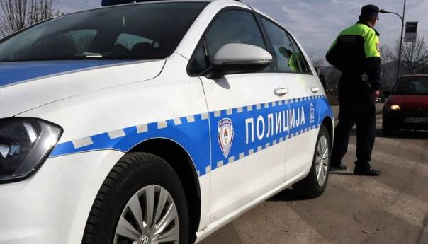 Nije platio 34.000 KM pa mu oduzeli auto