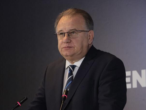 Nikšić: Božić je prilika da se podsjetimo vrijednosti koje nadilaze svaku razliku