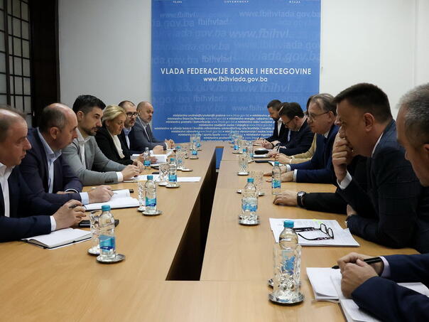 Nikšić s resornim ministrima o stabilnosti goriva u FBiH: Fokus na sigurnost snabdijevanja