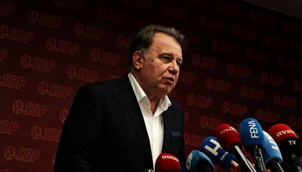Nikšić: Sporazum je prekršen, ne vidim zašto i Trojka ne bi razgovarala s drugim