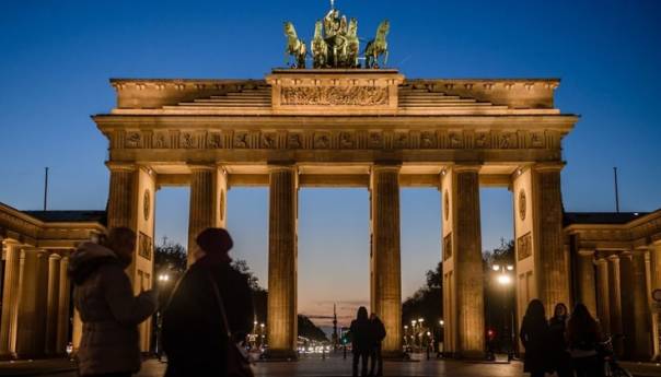 Njemačka briše ostavštinu nacizma u svojoj fonetskoj abecedi