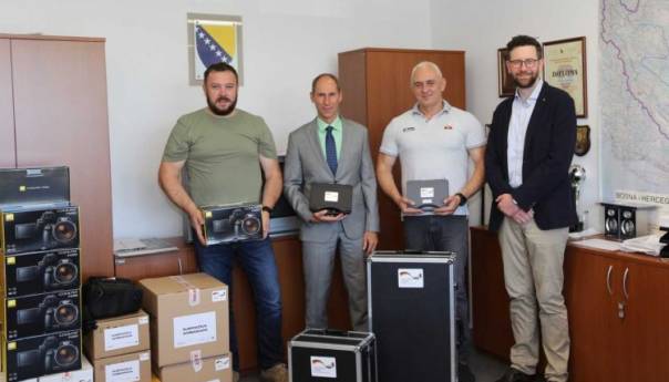 Njemačka donirala Graničnoj policiji BiH opremu vrijednu 250.000 maraka