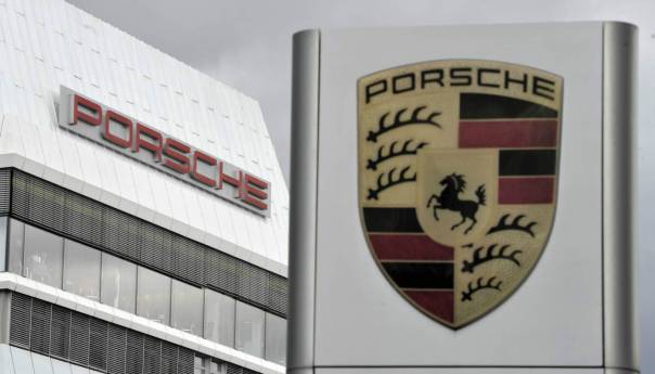 Njemačka pokreće istragu protiv Porschea zbog benzinskih motora