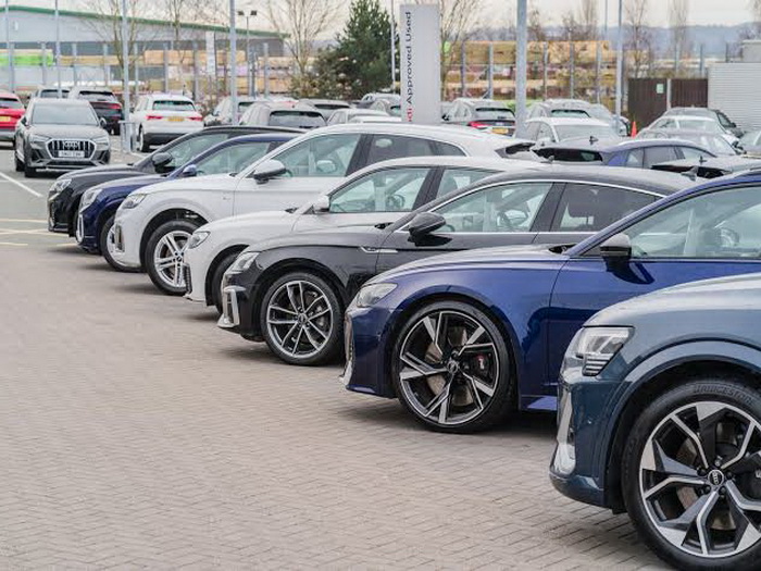 Njemački automobilski divovi posrću, traže pomoć države