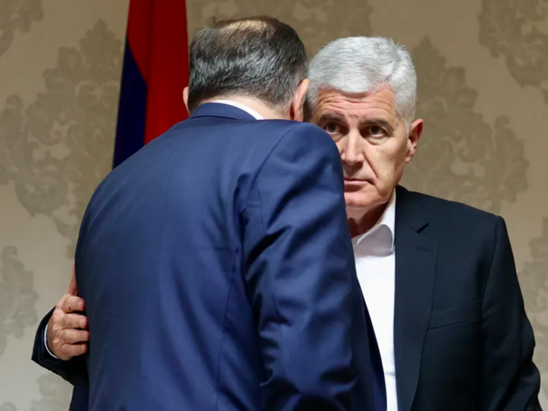 Njemački list: Dodik djeluje glasno, Čović tiho ka istom cilju - paralizi