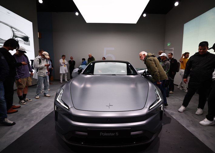 Njemački ministar: Budućnost mobilnosti je električna