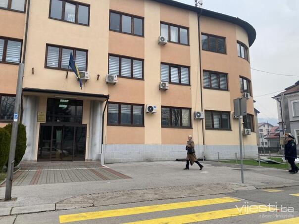 Noćna drama u Tuzli: Maloljetnik teško povrijeđen, vršnjak osumnjičen