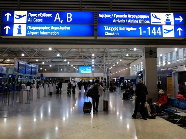 Normalizuje se aviosaobraćaj u Grčkoj, u toku istraga o uzroku poremećaja