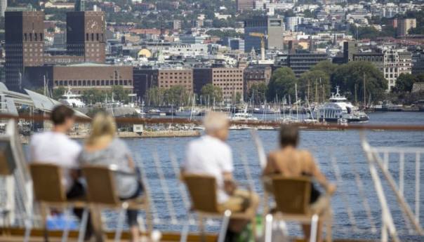 Norveška ukida sva ograničenja, građani se vraćaju normalnom životu